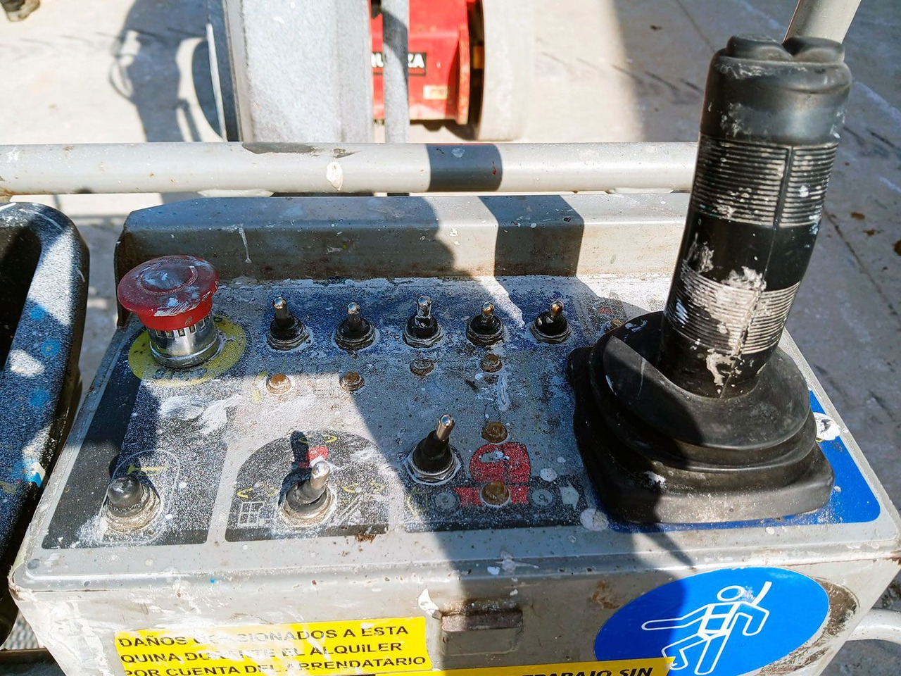 تأجير  MANITOU 120AETJ C MANITOU 120AETJ C: صورة 12