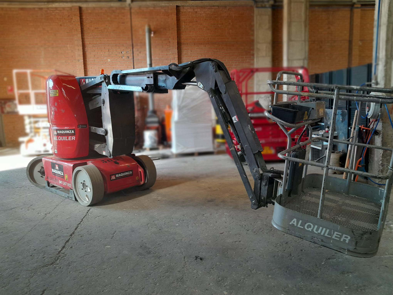 MANITOU 120AETJ C - مرفاع مفصلي: صورة 1 MANITOU 120AETJ C - مرفاع مفصلي: صورة 1