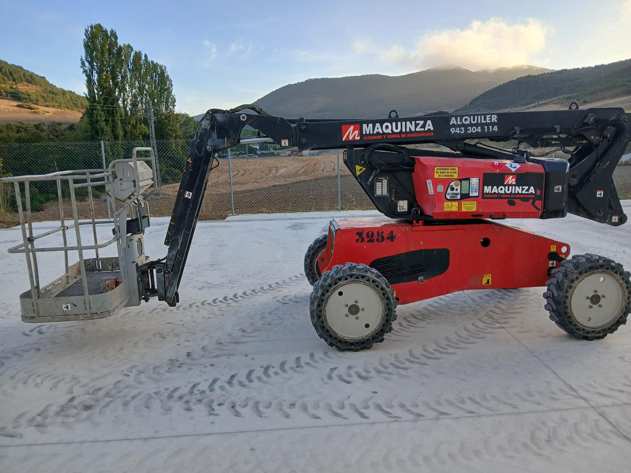 MANITOU MAN GO 12 - مرفاع مفصلي: صورة 1 MANITOU MAN GO 12 - مرفاع مفصلي: صورة 1