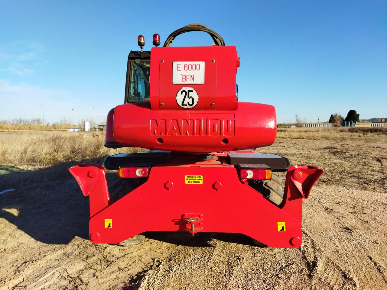 MANITOU MRT1635 - آلة رفع ونقل تلسكوبية: صورة 3 MANITOU MRT1635 - آلة رفع ونقل تلسكوبية: صورة 3