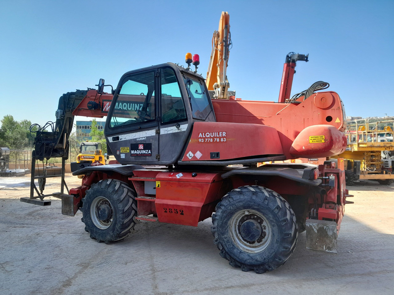 MANITOU MRT2150 - آلة رفع ونقل تلسكوبية: صورة 5 MANITOU MRT2150 - آلة رفع ونقل تلسكوبية: صورة 5