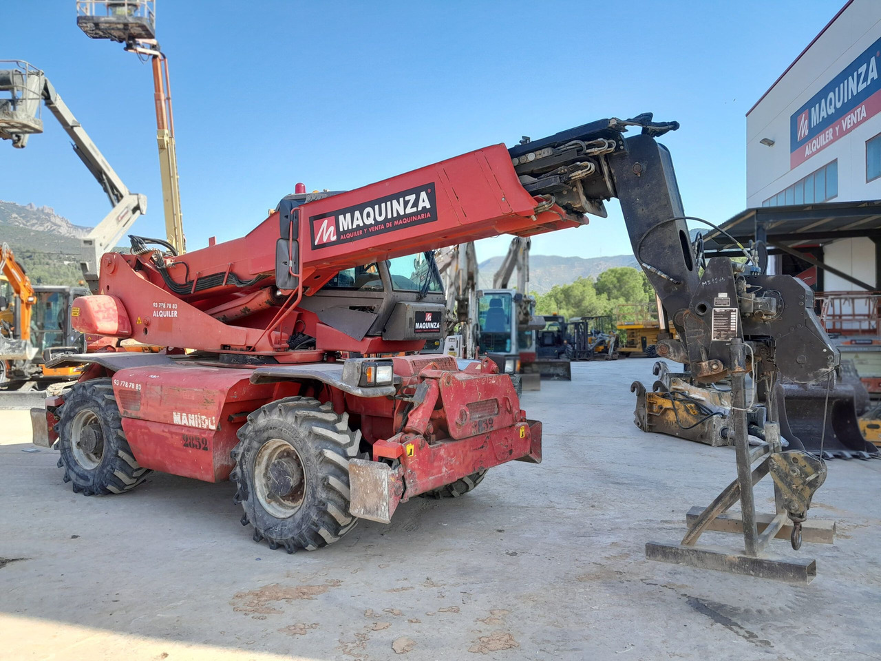 MANITOU MRT2150 - آلة رفع ونقل تلسكوبية: صورة 2 MANITOU MRT2150 - آلة رفع ونقل تلسكوبية: صورة 2