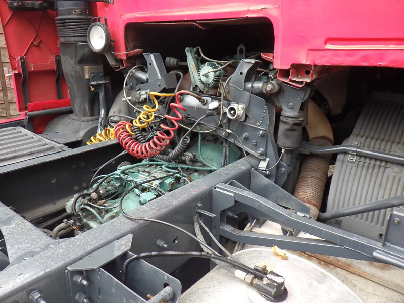 Volvo FH 16.520 Handgeschakeld / Manual - رأس تريلا: صورة 5 Volvo FH 16.520 Handgeschakeld / Manual - رأس تريلا: صورة 5