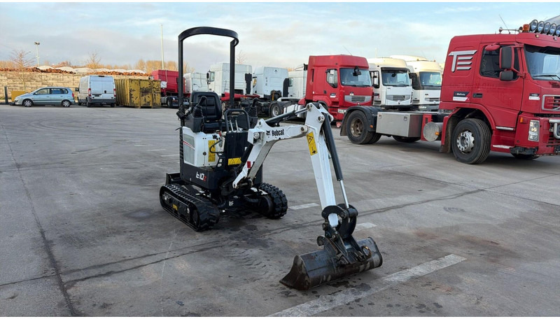 Bobcat E10 Z (BE MACHINE / 438H / MIN WIDTH 0.73M / TOP CONDITION) - حفار صغير: صورة 3 Bobcat E10 Z (BE MACHINE / 438H / MIN WIDTH 0.73M / TOP CONDITION) - حفار صغير: صورة 3