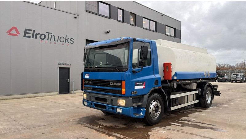 DAF CF 75.290 (15000L / 2 COMPARTIMENTS / MANUAL PUMP / EURO 2 / MANUAL GEARBOX) - شاحنة صهريج: صورة 1 DAF CF 75.290 (15000L / 2 COMPARTIMENTS / MANUAL PUMP / EURO 2 / MANUAL GEARBOX) - شاحنة صهريج: صورة 1