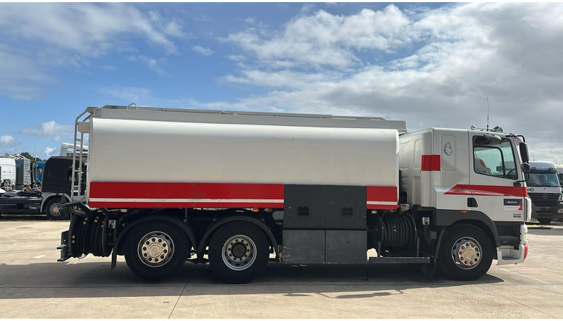 DAF CF 85.430 (20270 LITERS / EURO 3 / TOP CONDITION !!! / PARFAIT ETAT / 6X2 / BOITE MANUELLE) - شاحنة صهريج: صورة 4 DAF CF 85.430 (20270 LITERS / EURO 3 / TOP CONDITION !!! / PARFAIT ETAT / 6X2 / BOITE MANUELLE) - شاحنة صهريج: صورة 4
