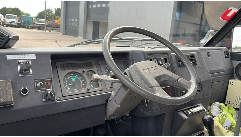 حافلة المدينة Iveco 59-12 (BELGIAN BUS / 29 SEATS / MANUAL PUMP / LAMES / STEEL SUSP.): صورة 15 حافلة المدينة Iveco 59-12 (BELGIAN BUS / 29 SEATS / MANUAL PUMP / LAMES / STEEL SUSP.): صورة 15