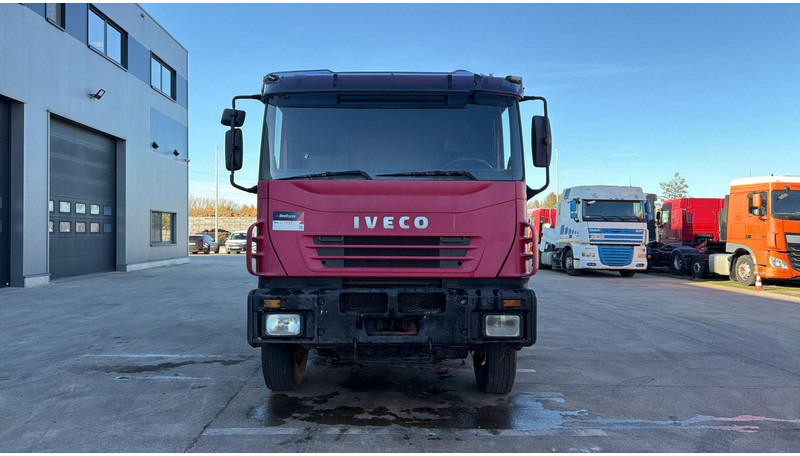 Iveco Eurotrakker 260 E 34 (POMPE MANUELLE / MANUAL PUMP / LAMES / GRAND PONT / BOITE MANUELLE) - شاحنة قلاب: صورة 5 Iveco Eurotrakker 260 E 34 (POMPE MANUELLE / MANUAL PUMP / LAMES / GRAND PONT / BOITE MANUELLE) - شاحنة قلاب: صورة 5