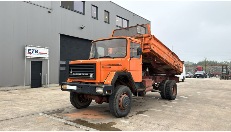 Iveco Magirus 160 - 15 (GRAND PONT / LAMES / 4X4) - شاحنة قلاب: صورة 1 Iveco Magirus 160 - 15 (GRAND PONT / LAMES / 4X4) - شاحنة قلاب: صورة 1