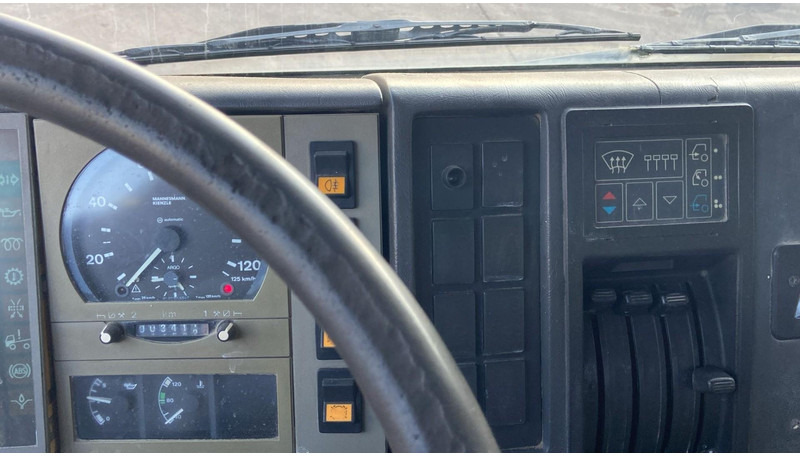 شاحنة بهيكل معدني للمقصورة MAN 19.342 (BOITE MANUELLE / MANUAL GEARBOX): صورة 13