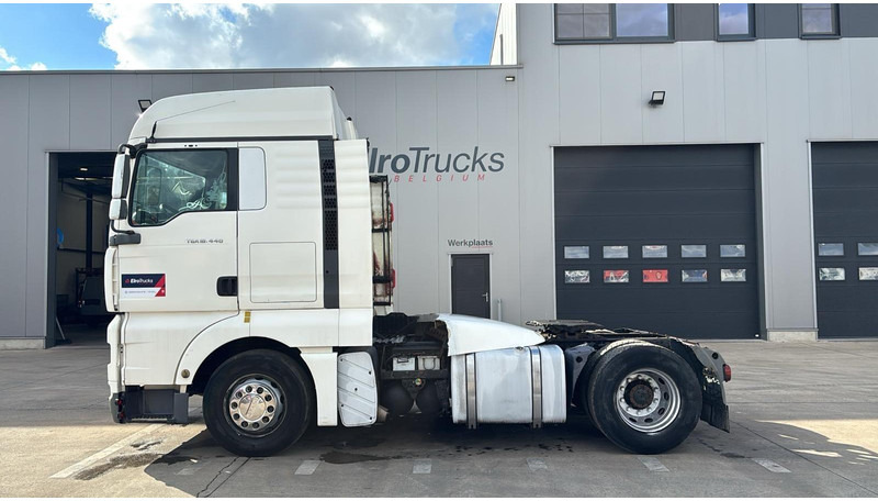 MAN TGA 18.440 (BOITE MANUELLE / MANUAL GEARBOX) - رأس تريلا: صورة 2 MAN TGA 18.440 (BOITE MANUELLE / MANUAL GEARBOX) - رأس تريلا: صورة 2