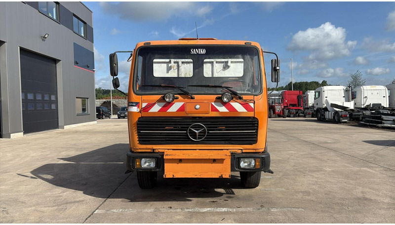 Mercedes-Benz SK 1628 (V8 / LAMES / GRAND PONT / POMPE MANUELLE) - شاحنة قلاب: صورة 2 Mercedes-Benz SK 1628 (V8 / LAMES / GRAND PONT / POMPE MANUELLE) - شاحنة قلاب: صورة 2