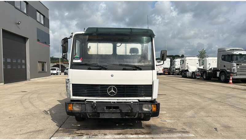 Mercedes-Benz SK 809 (POMPE MANUELLE / MANUAL PUMP / HELPER / AUXILAIRY / SPER / STEEL SUSP.) - شاحنة قلاب: صورة 2 Mercedes-Benz SK 809 (POMPE MANUELLE / MANUAL PUMP / HELPER / AUXILAIRY / SPER / STEEL SUSP.) - شاحنة قلاب: صورة 2