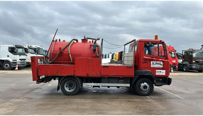 Mercedes-Benz SK 814 (VIDANGEUR / VACUUM / AUXILAIRY / SPER / STEEL SUSP. / LAMES) - فراغ شاحنة: صورة 4 Mercedes-Benz SK 814 (VIDANGEUR / VACUUM / AUXILAIRY / SPER / STEEL SUSP. / LAMES) - فراغ شاحنة: صورة 4