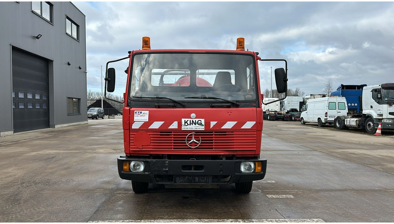 Mercedes-Benz SK 814 (VIDANGEUR / VACUUM / AUXILAIRY / SPER / STEEL SUSP. / LAMES) - فراغ شاحنة: صورة 2 Mercedes-Benz SK 814 (VIDANGEUR / VACUUM / AUXILAIRY / SPER / STEEL SUSP. / LAMES) - فراغ شاحنة: صورة 2