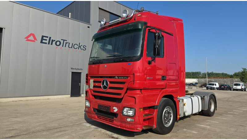 Mercedes-Benz actros 1844 (PARFAIT ETAT / PROPRE / AIRCO / MP2 / V6) - مقطورة السحب: صورة 1 Mercedes-Benz actros 1844 (PARFAIT ETAT / PROPRE / AIRCO / MP2 / V6) - مقطورة السحب: صورة 1