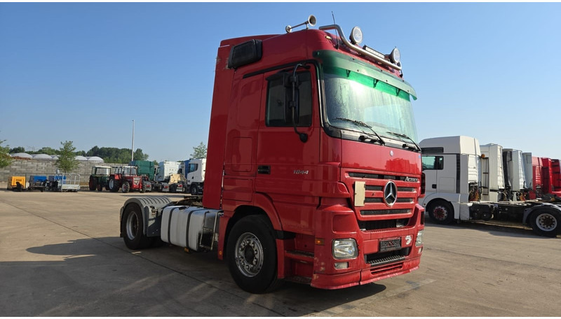 Mercedes-Benz actros 1844 (PARFAIT ETAT / PROPRE / AIRCO / MP2 / V6) - مقطورة السحب: صورة 3 Mercedes-Benz actros 1844 (PARFAIT ETAT / PROPRE / AIRCO / MP2 / V6) - مقطورة السحب: صورة 3