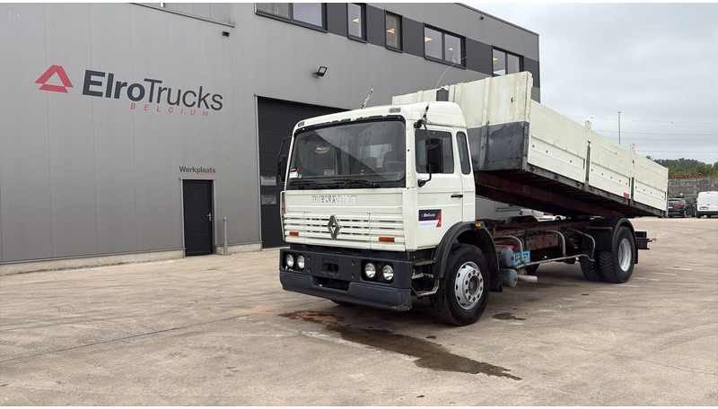 Renault G 230 Manager (POMPE MANUELLE / LAMES / STEEL SUSP. / MANUAL PUMP) - شاحنة قلاب: صورة 1 Renault G 230 Manager (POMPE MANUELLE / LAMES / STEEL SUSP. / MANUAL PUMP) - شاحنة قلاب: صورة 1