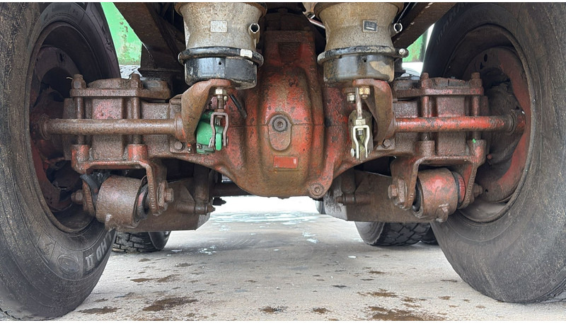 شاحنة قلاب Renault G 300 MAXTER (GRAND PONT / POMPE MANUELLE / 6X4): صورة 17