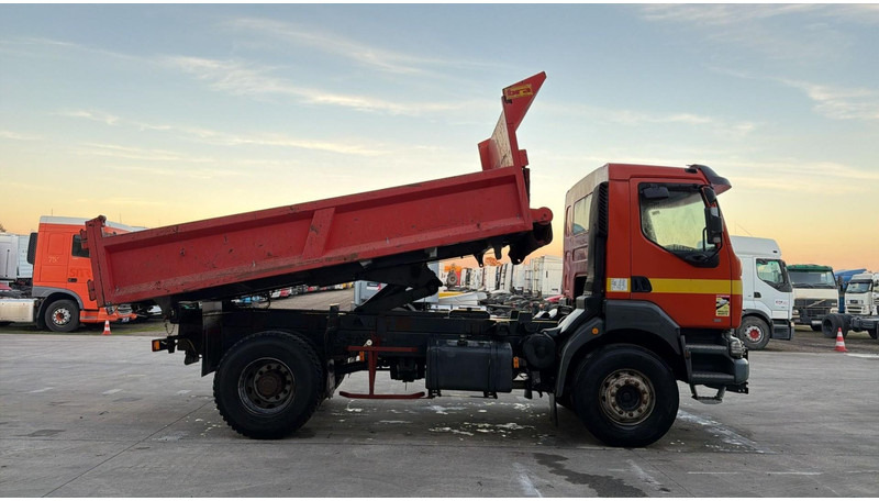 Renault KERAX 340 (POMPE MANUELLE / MANUAL PUMP / STEEL SUSP. / LAMES / GRAND PONT/ PARFAIT ETAT) - شاحنة قلاب: صورة 3 Renault KERAX 340 (POMPE MANUELLE / MANUAL PUMP / STEEL SUSP. / LAMES / GRAND PONT/ PARFAIT ETAT) - شاحنة قلاب: صورة 3