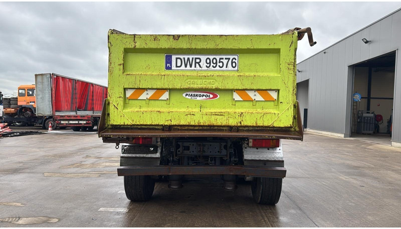 Renault KERAX 420 (10X4 / 43 TONNES !! / LAMES / GRAND PONT / STEEL SUSP. / MANUAL GEARBOX / BOITE MANUELLE) - شاحنة قلاب: صورة 5 Renault KERAX 420 (10X4 / 43 TONNES !! / LAMES / GRAND PONT / STEEL SUSP. / MANUAL GEARBOX / BOITE MANUELLE) - شاحنة قلاب: صورة 5