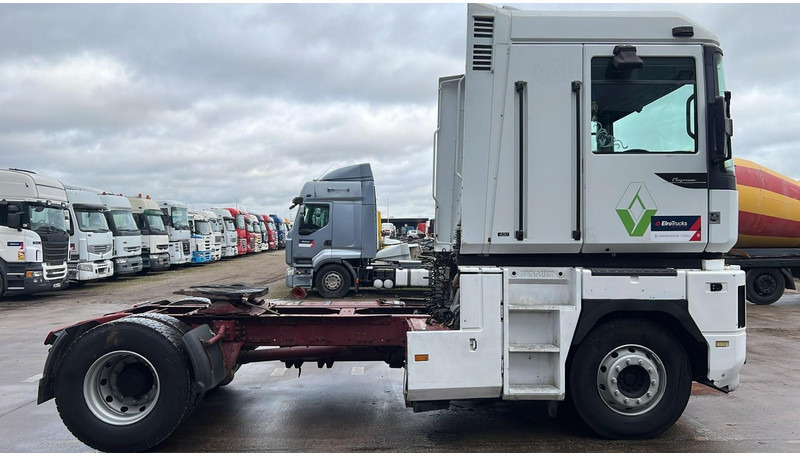 Renault Magnum 430 (BOITE MANUELLE / MANUAL GEARBOX / POMPE MANUELLE / MANUAL PUMP) - رأس تريلا: صورة 4 Renault Magnum 430 (BOITE MANUELLE / MANUAL GEARBOX / POMPE MANUELLE / MANUAL PUMP) - رأس تريلا: صورة 4