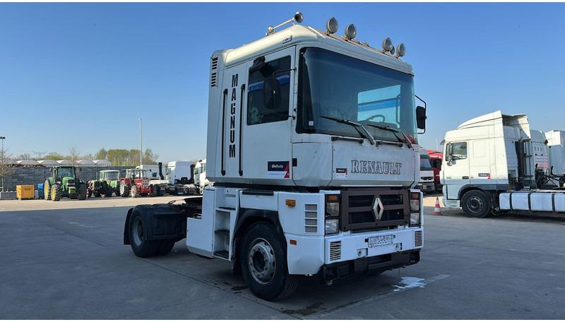 Renault Magnum AE 420 (2 CULASSE / GRAND PONT / POMPE MANUELLE / MANUAL PUMP) - مقطورة السحب: صورة 3 Renault Magnum AE 420 (2 CULASSE / GRAND PONT / POMPE MANUELLE / MANUAL PUMP) - مقطورة السحب: صورة 3