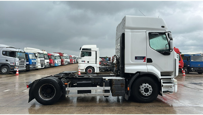 Renault Premium 450 (BOITE MANUELLE / MANUAL GEARBOX) - مقطورة السحب: صورة 4 Renault Premium 450 (BOITE MANUELLE / MANUAL GEARBOX) - مقطورة السحب: صورة 4