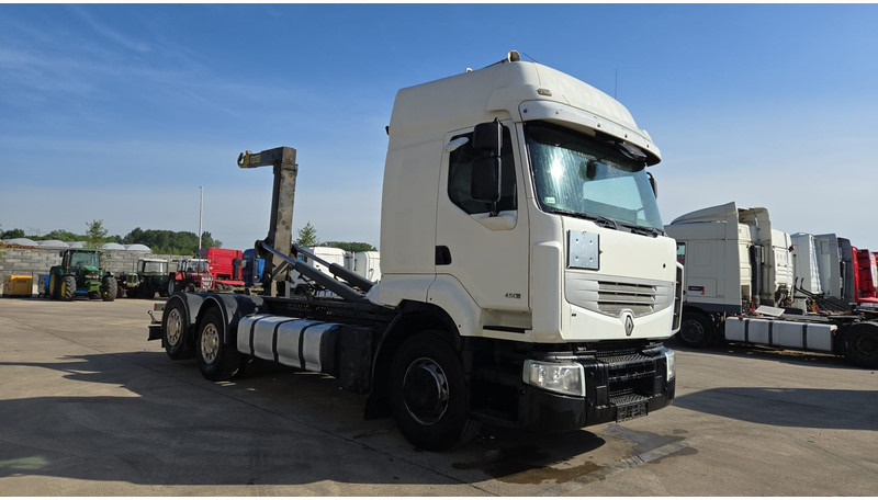 Renault Premium 450 DXI (BOITE MANUELLE / MANUAL GEARBOX / 6X2 / LAMES DEVANT) - شاحنة بهيكل معدني للمقصورة: صورة 3 Renault Premium 450 DXI (BOITE MANUELLE / MANUAL GEARBOX / 6X2 / LAMES DEVANT) - شاحنة بهيكل معدني للمقصورة: صورة 3