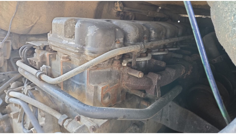 شاحنة قلاب Scania 124-420 (BIG AXLE / GRAND PONT / LAMES / STEEL SUSP. / MANUAL GEARBOX / BOITE MANUELLE): صورة 17