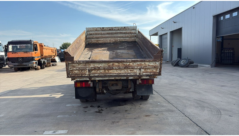 Volvo FL 6 - 8 (MANUAL PUMP / POMPE MANUELLE) - شاحنة قلاب: صورة 5 Volvo FL 6 - 8 (MANUAL PUMP / POMPE MANUELLE) - شاحنة قلاب: صورة 5
