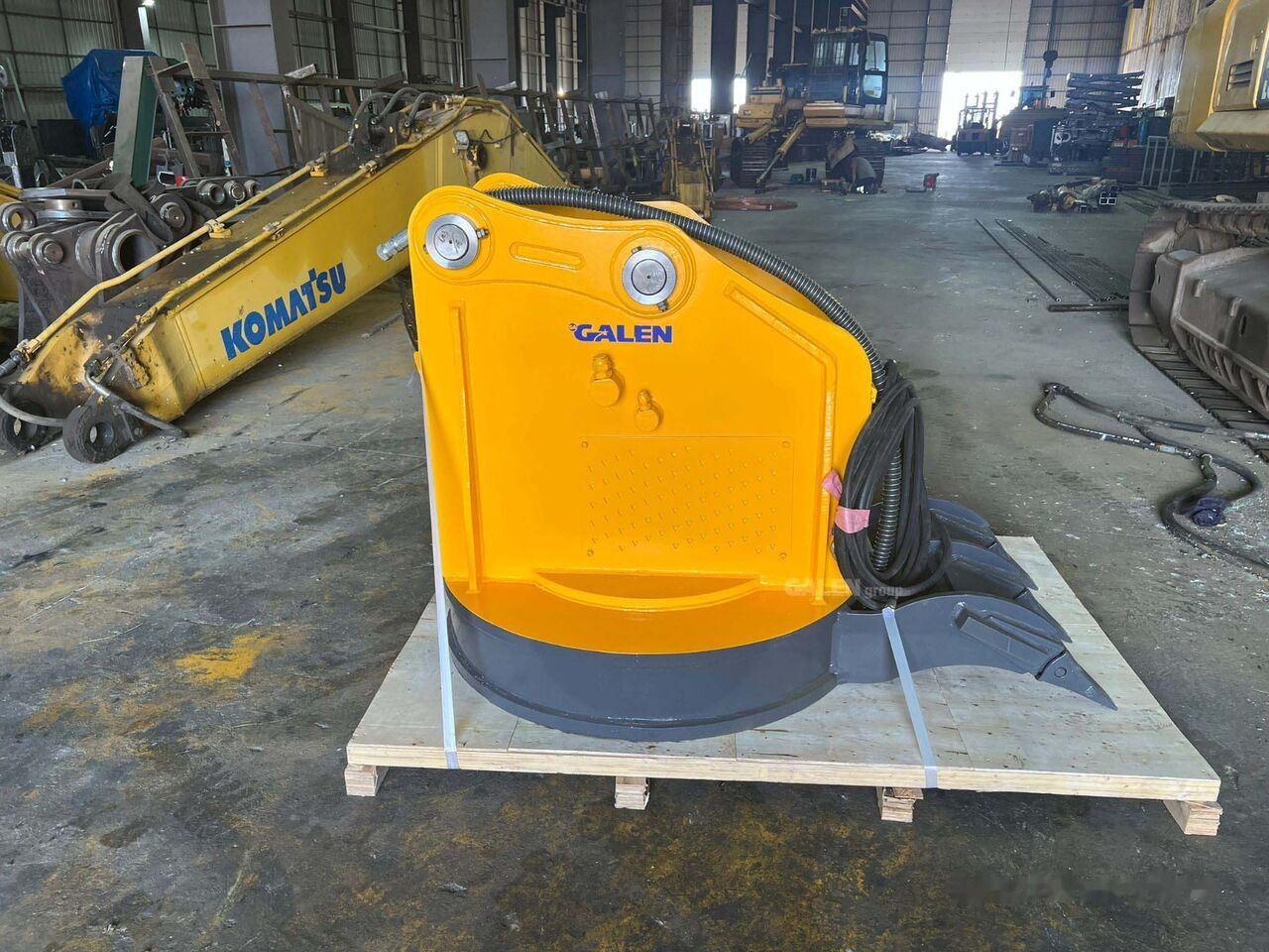 Galen Excavator Magnet for Metal Scraps - ملحق: صورة 1 Galen Excavator Magnet for Metal Scraps - ملحق: صورة 1