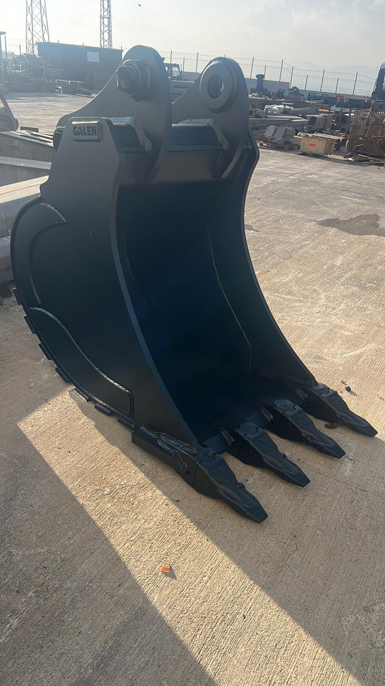 Volvo EC380 Channel Bucket - بكت حفار - حفار زاحف: صورة 1 Volvo EC380 Channel Bucket - بكت حفار - حفار زاحف: صورة 1