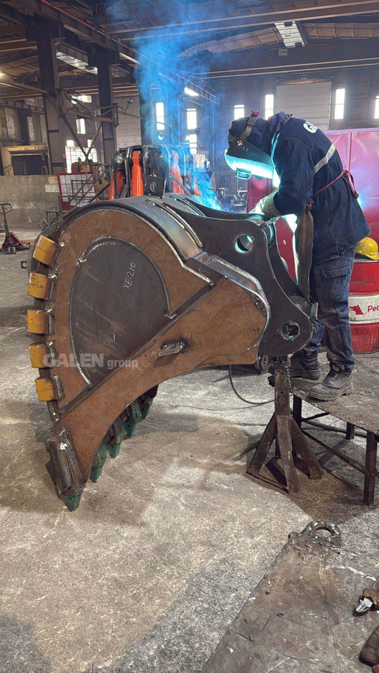 XCMG XE215 Heavy Duty Bucket - بكت حفار - بكت حفار: صورة 3 XCMG XE215 Heavy Duty Bucket - بكت حفار - بكت حفار: صورة 3