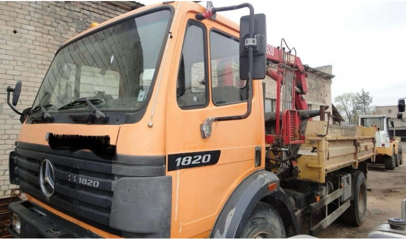 Mercedes-Benz 1820 - شاحنة قلاب, شاحنة كرين: صورة 2 Mercedes-Benz 1820 - شاحنة قلاب, شاحنة كرين: صورة 2