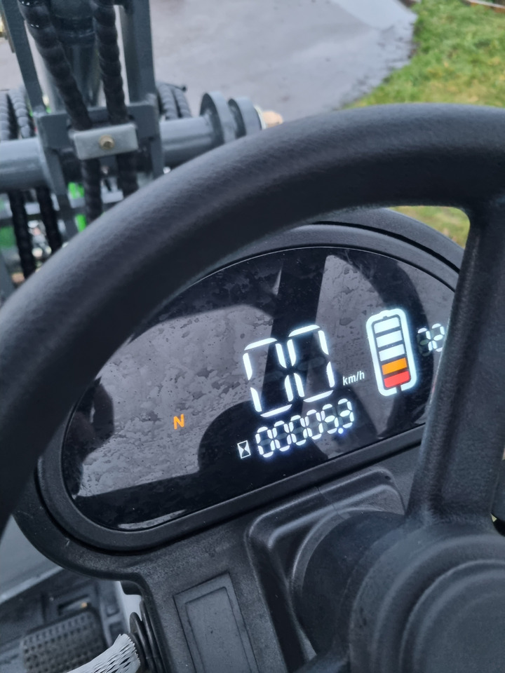 WCM L2110e E-Power - اللودر بعجل: صورة 1 WCM L2110e E-Power - اللودر بعجل: صورة 1