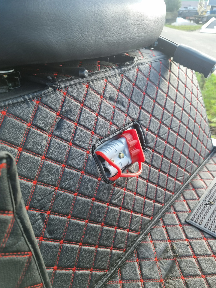 WCM L2310e E-Power - اللودر بعجل: صورة 2 WCM L2310e E-Power - اللودر بعجل: صورة 2