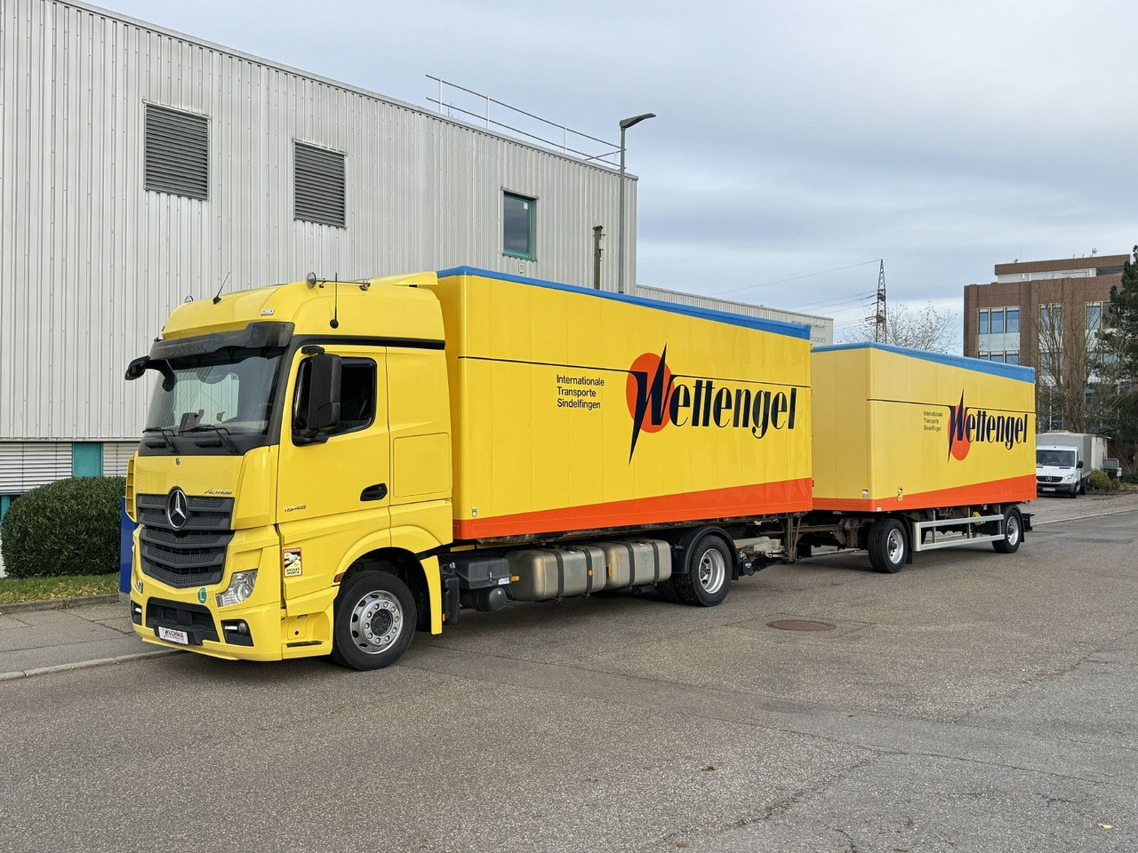 Mercedes-Benz Actros 1848 LL Gr.Haus AWL-Möbelkoffer uLBW - شاحنة صندوقية: صورة 5 Mercedes-Benz Actros 1848 LL Gr.Haus AWL-Möbelkoffer uLBW - شاحنة صندوقية: صورة 5