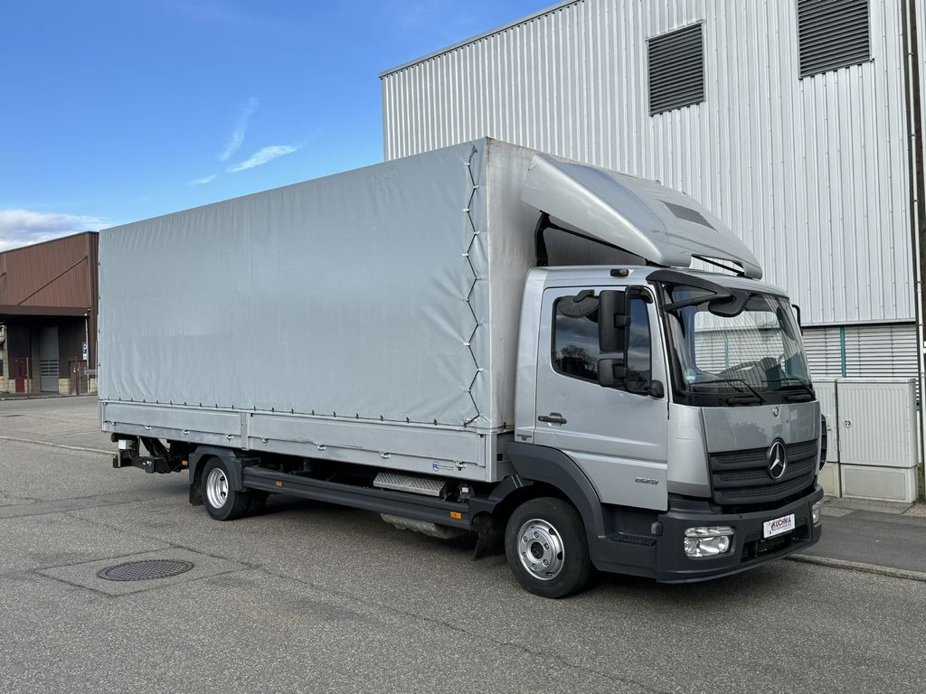 Mercedes-Benz Atego 823L Pritsche 7,2m LBW Klima Automatik - شاحنة مغلقة بستائر جانبية: صورة 1 Mercedes-Benz Atego 823L Pritsche 7,2m LBW Klima Automatik - شاحنة مغلقة بستائر جانبية: صورة 1