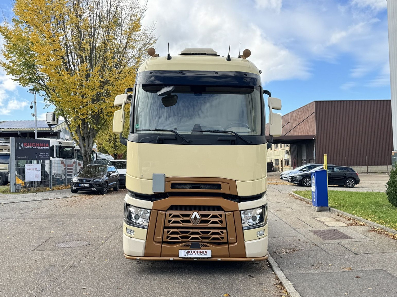 Renault T520 HIGHCAB TTC-Umbau 2-Tanks Retarder Standkli - رأس تريلا: صورة 3 Renault T520 HIGHCAB TTC-Umbau 2-Tanks Retarder Standkli - رأس تريلا: صورة 3