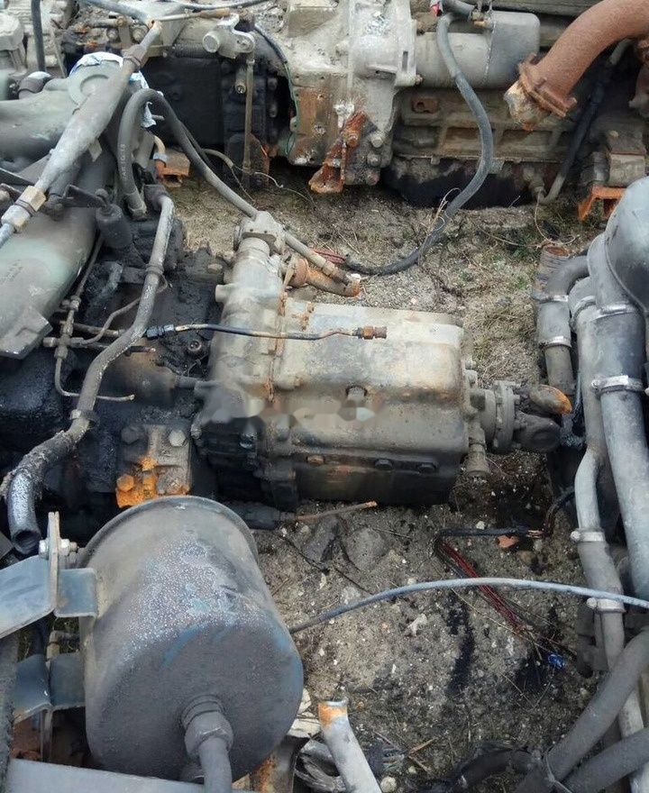 Mercedes-Benz G4-65 Mercedes-Benz 1422L - صندوق التروس - شاحنة: صورة 3 Mercedes-Benz G4-65 Mercedes-Benz 1422L - صندوق التروس - شاحنة: صورة 3