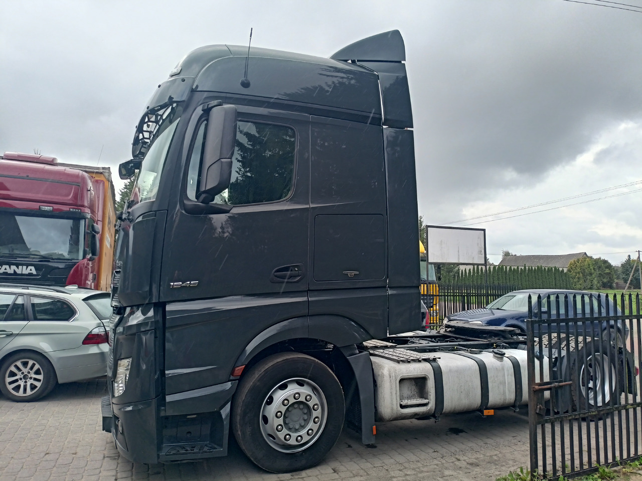 Mercedes-Benz Mp4 1845 mega - رأس تريلا: صورة 5 Mercedes-Benz Mp4 1845 mega - رأس تريلا: صورة 5