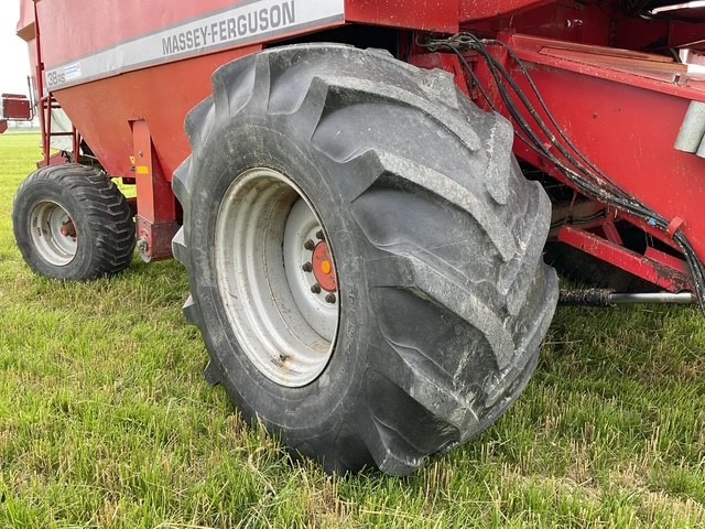 حصادة MASSEY FERGUSON 38RS: صورة 17
