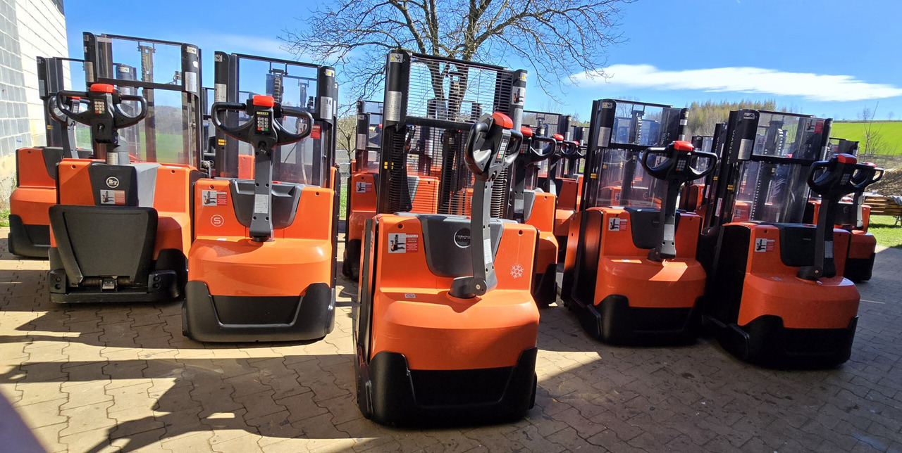 BT SWE 200 D Toyota - آلة تكديس: صورة 3 BT SWE 200 D Toyota - آلة تكديس: صورة 3