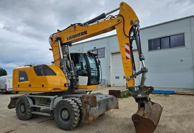 Liebherr A 916 Litronic, 2019 ROK, PODPORY + PŁUG, 6100 MTH - حفار ذو عجلات: صورة 1 Liebherr A 916 Litronic, 2019 ROK, PODPORY + PŁUG, 6100 MTH - حفار ذو عجلات: صورة 1