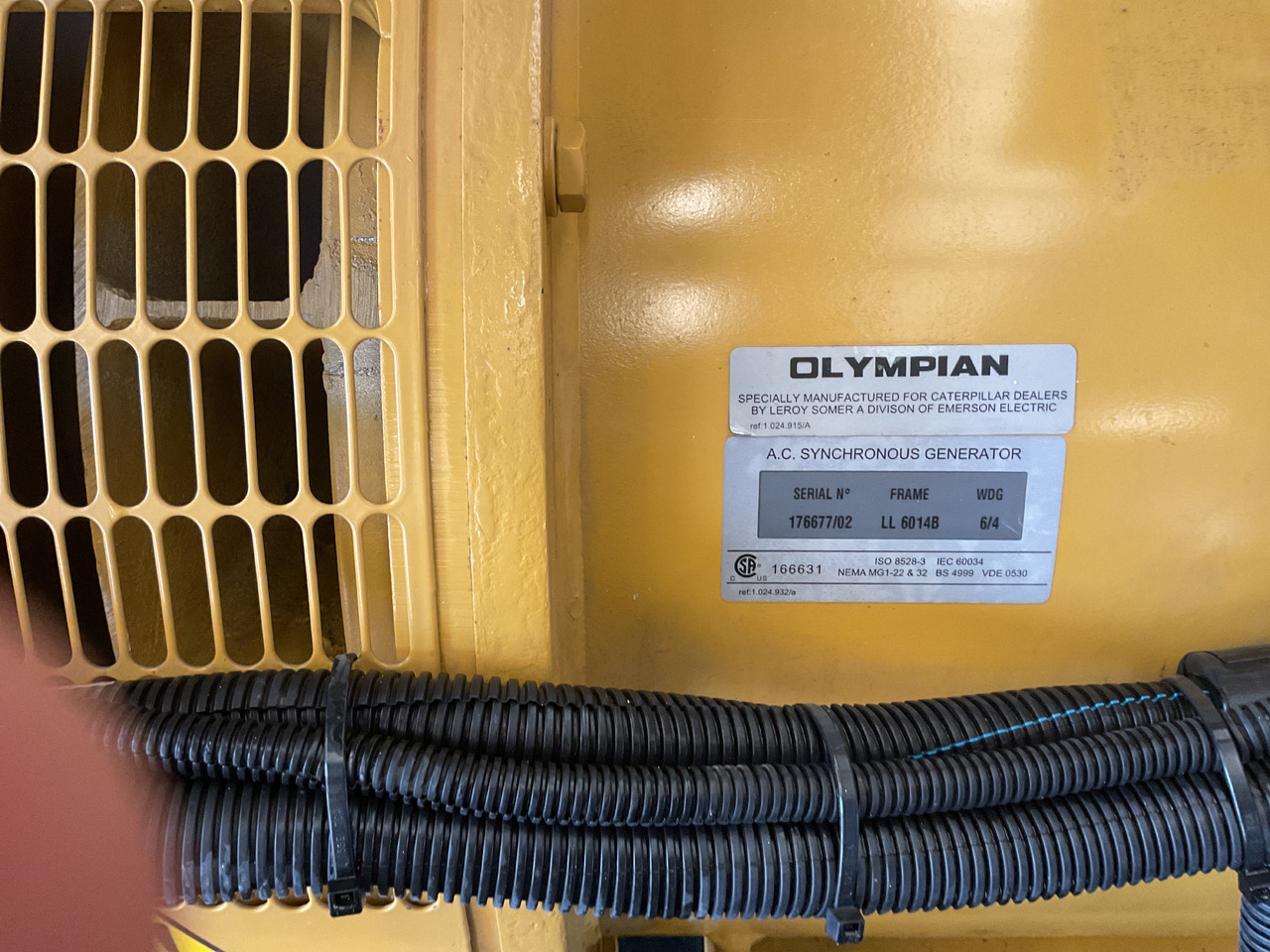 Caterpillar C13, 400KVA Generator. Like brand new. - مجموعة المولد: صورة 4 Caterpillar C13, 400KVA Generator. Like brand new. - مجموعة المولد: صورة 4