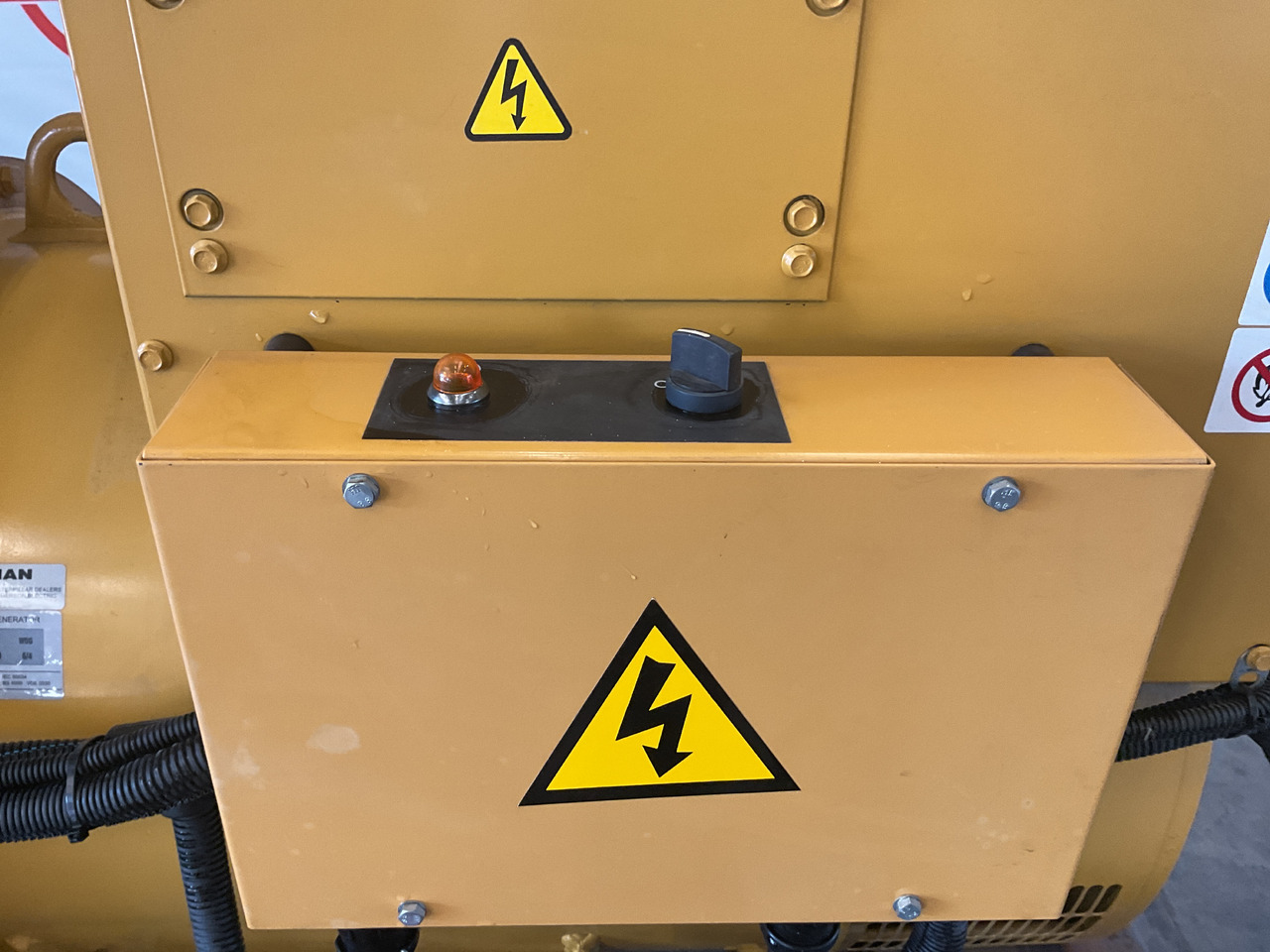 Perkins 2306, 380KVA Generator. Like brand new. - مجموعة المولد: صورة 5 Perkins 2306, 380KVA Generator. Like brand new. - مجموعة المولد: صورة 5