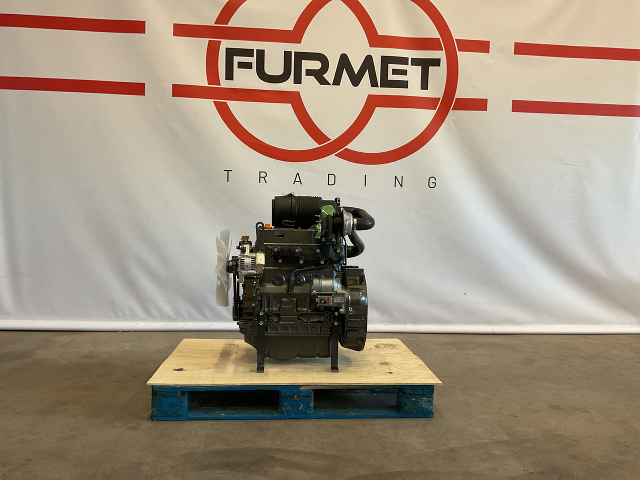 Yanmar 4TNV84T - محرك: صورة 1 Yanmar 4TNV84T - محرك: صورة 1