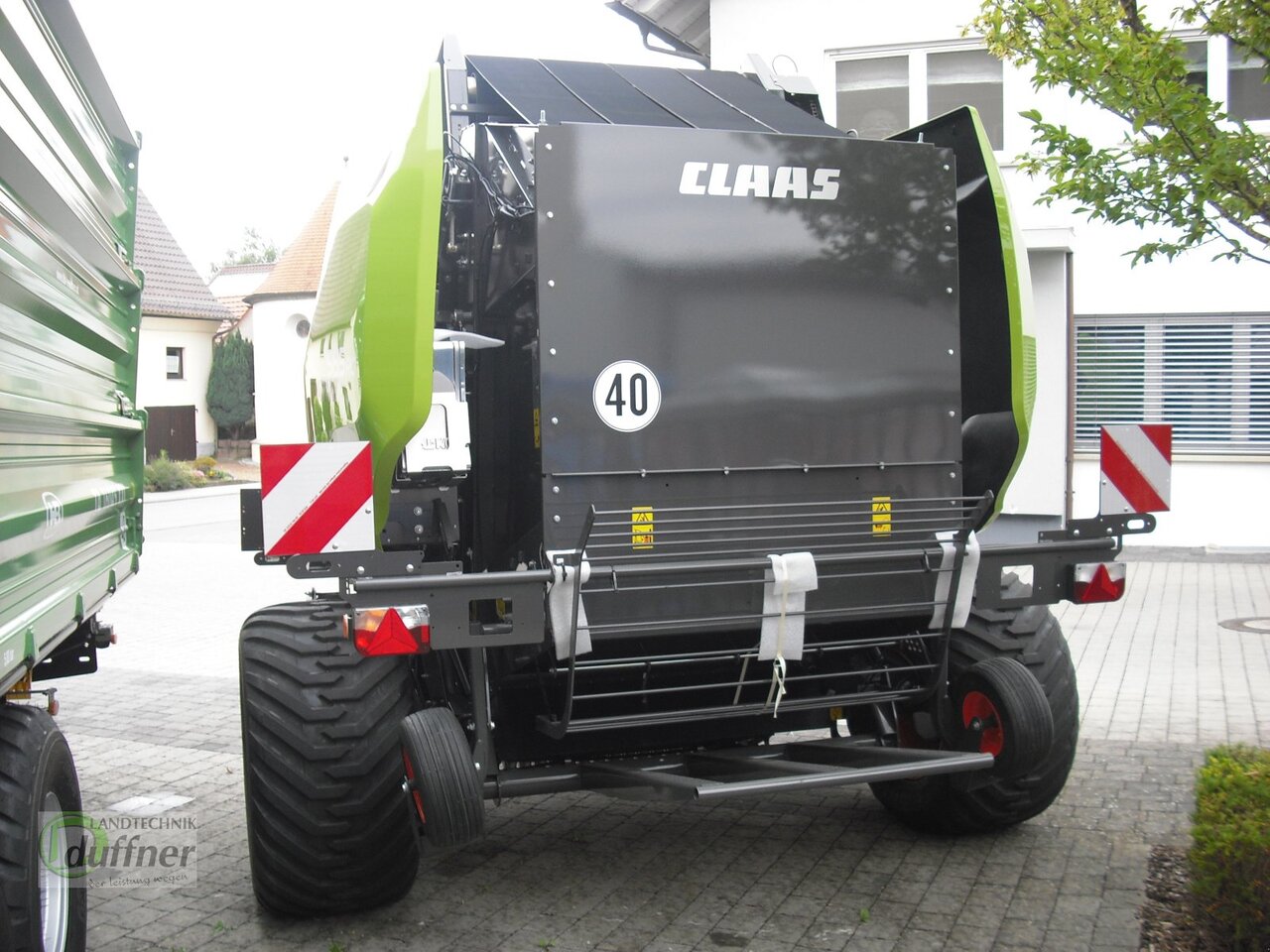 CLAAS Variant 585 RC Pro - آلة بالات دائرية: صورة 5 CLAAS Variant 585 RC Pro - آلة بالات دائرية: صورة 5