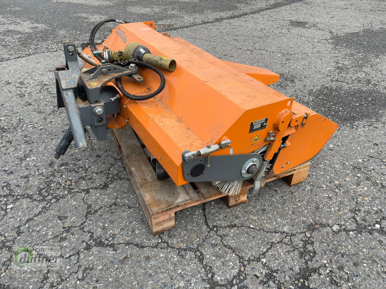 جرار خدمات بلدية Hako Hakotrac 3000 DA: صورة 13